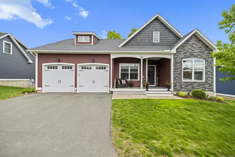 25 Chapman Chase Chase, Windsor Locks, CT 06096