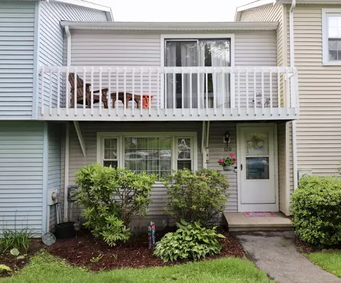 880 Long Hill Rd #880, Middletown, CT 06457