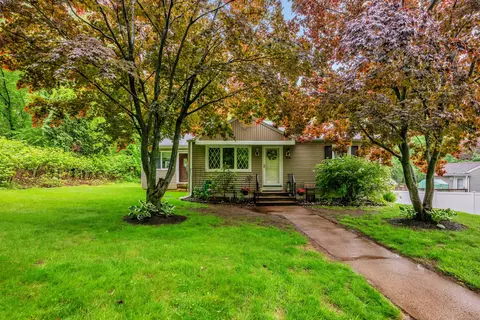 314 Old Wolcott Rd, Bristol, CT 06010