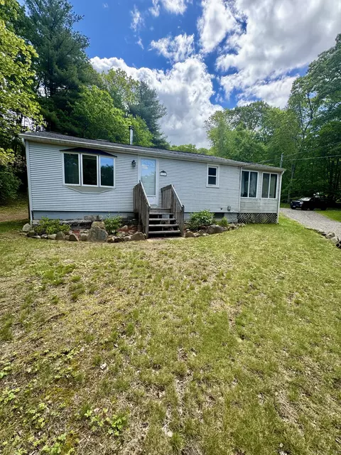 616 Crystal Lake Rd, Tolland, CT 06084