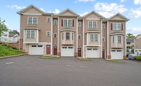 35 Ringgold St #502, West Hartford, CT 06119