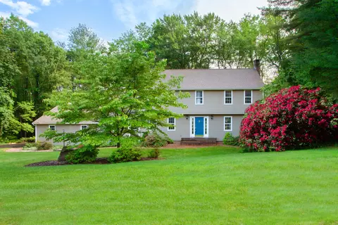 41 Blue Ridge Dr, Weatogue, CT 06089