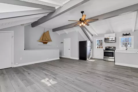 15 Sunset Ter #10, Essex, CT 06426