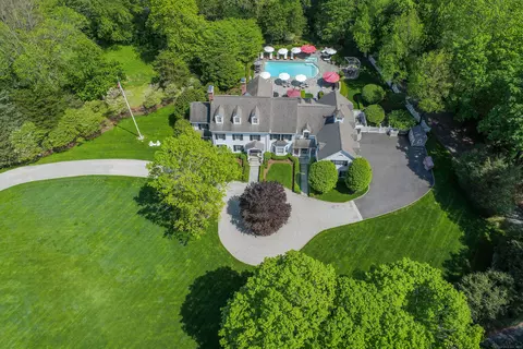 368 Nod Hill Rd, Wilton, CT 06897