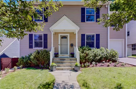 23 Bartlett Mnr, Norwalk, CT 06850