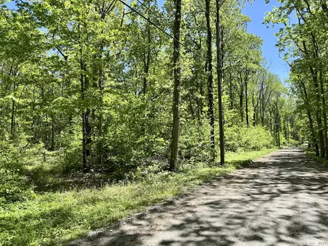 Kenmont Road, Kent, CT 06757