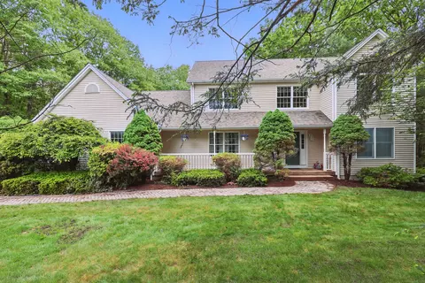 12 Silversmith Rd, Unionville, CT 06085