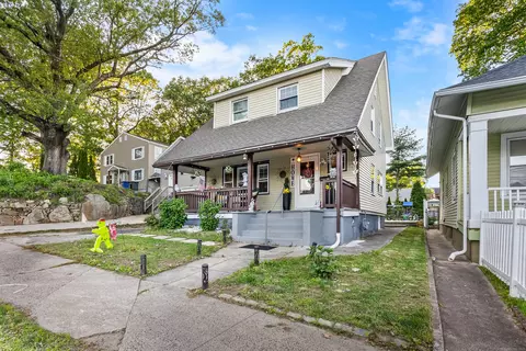 200 Jewett Ave, Bridgeport, CT 06606