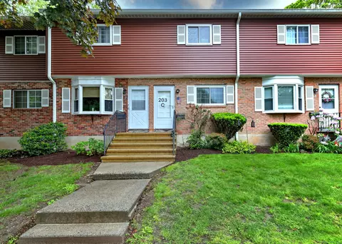 203 Edgemoor Rd #C, Bridgeport, CT 06606