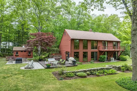 31 Philip Dr, Mansfield, CT 06268
