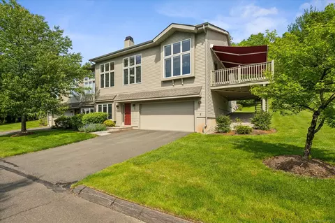 7 Wyndemere #7, Avon, CT 06001