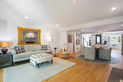 156 Forest St #156, Stamford, CT 06901