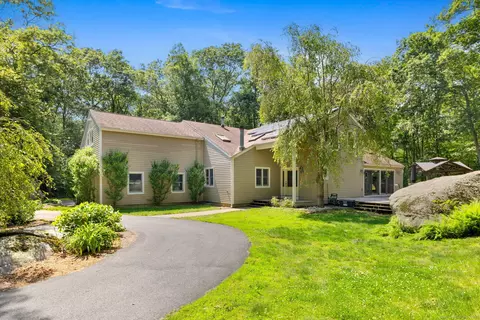 254 Haley Rd, Groton, CT 06355