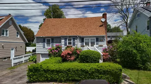 30 Florence Ave, Milford, CT 06460
