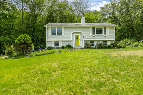18 Yeomans Rd, Columbia, CT 06237