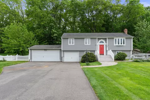 43 Worthington Rd, Glastonbury, CT 06033