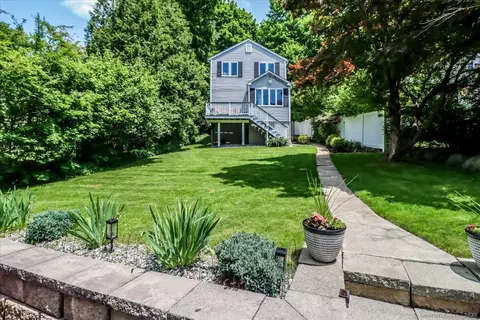 14 Fulton Dr, New Fairfield, CT 06812
