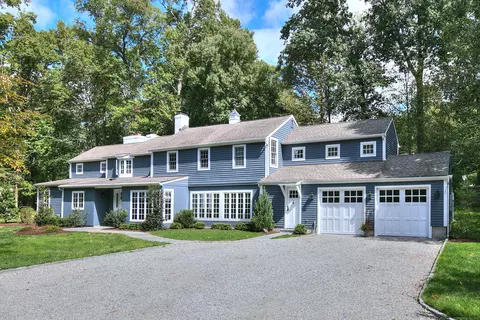 4 Plumtree Ln, Westport, CT 06880