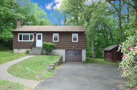 179 N Moodus Rd, Moodus, CT 06469