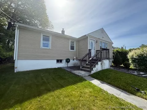 332 Lakeside Blvd E, Waterbury, CT 06708