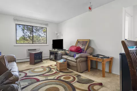 1168 Main St #B2, Stratford, CT 06615