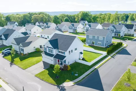 2 Linden Ct, Southington, CT 06489