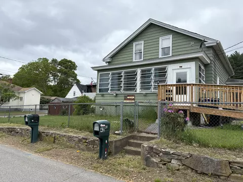 42 First St, North Grosvenor Dale, CT 06255