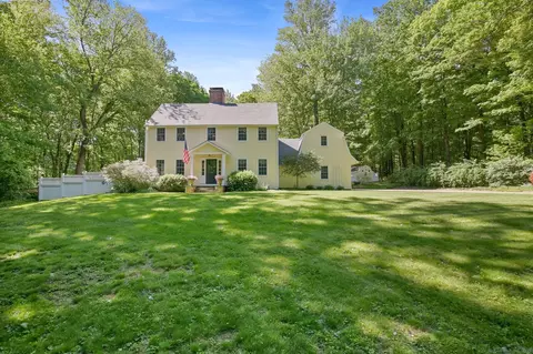 11 Ledgewood Rd, Redding, CT 06896