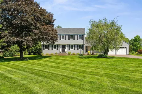 14 Case Cir, Simsbury, CT 06092