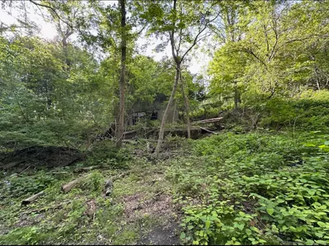 57 Roath St, Norwich, CT 06360