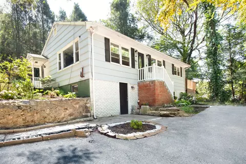 95 Squantuck Rd, Seymour, CT 06483