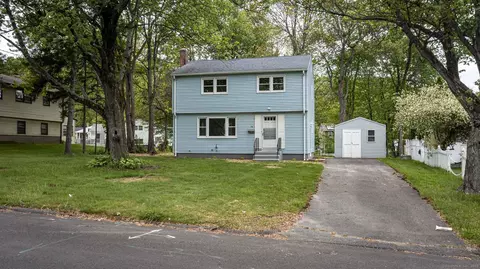 79 Arrowbrook Rd, Windsor, CT 06095