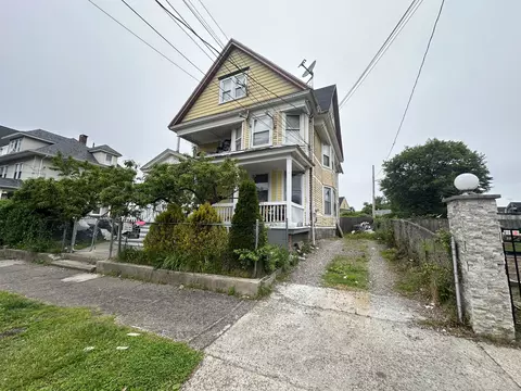392 Laurel Ave, Bridgeport, CT 06605