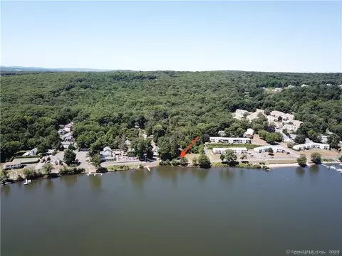 9 Bobbys Road, East Hampton, CT 06424