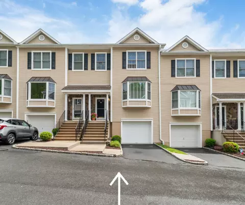 15 Scuppo Rd #1203, Danbury, CT 06811