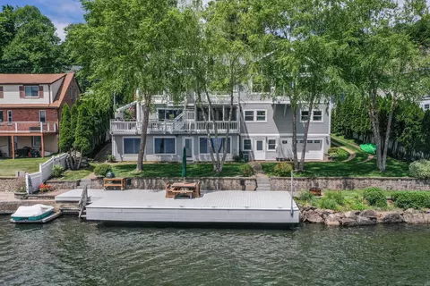 22 Lake Shore Dr, Middlefield, CT 06455