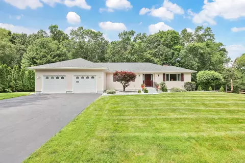 12 Jonathan Ln, South Windsor, CT 06074