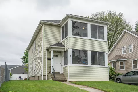 5 Seymour Ave, West Hartford, CT 06119