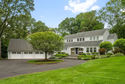 63 Fitch Ln, New Canaan, CT 06840