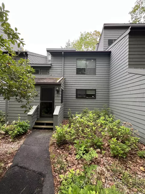 225 Ledge Dr, Torrington, CT 06790