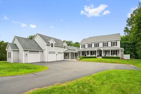 48 Evergreen Rd, Cromwell, CT 06416