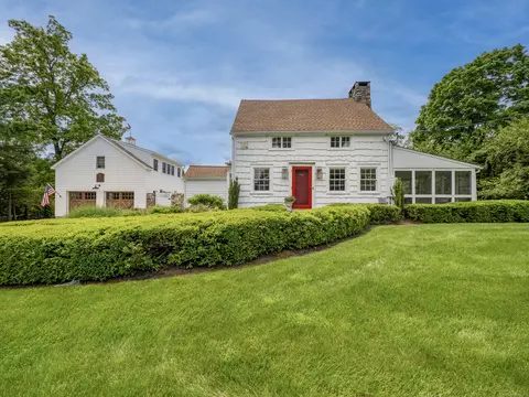 573 Nod Hill Rd, Wilton, CT 06897