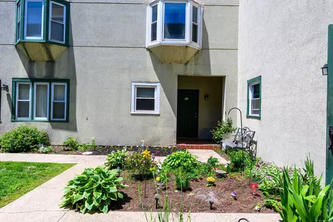 21 Judd Sq #21, Wallingford, CT 06492