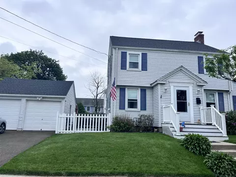 20 Elk Ter, Stratford, CT 06614