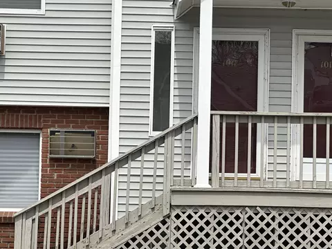 925 Oronoke Rd #101E, Waterbury, CT 06708
