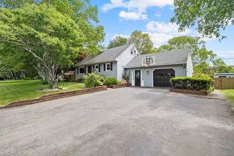 10 Ciccio Ct, Plainville, CT 06062