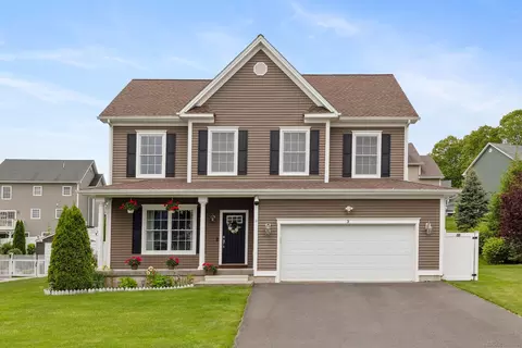 3 Sandstone Rd #3, Plainville, CT 06062