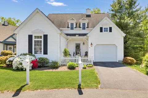 8 Mulberry Ln #8, Farmington, CT 06032
