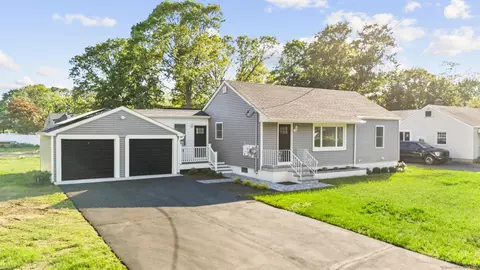 48 Blakeslee Ave, North Haven, CT 06473