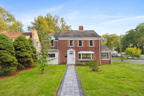 1693 Asylum Ave, West Hartford, CT 06117